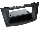 Radioblende 2-DIN<br>Viele Autohersteller verbauen eigene fahrzeugspezifische<br>Radios, die...