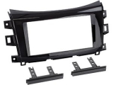 2-DIN Radioblende Nissan / Renault<br><br>Viele Autohersteller verbauen eigene...