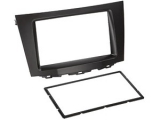 Radioblende 2-DIN<br><br>Suzuki Kizashi 2009- <br><br>Farbe: schwarz<br>Viele Autohersteller...
