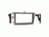 Radioblende 2-DIN Toyota<br><br>Metra 95-8223S<br> <br>Viele Autohersteller verbauen eigene...